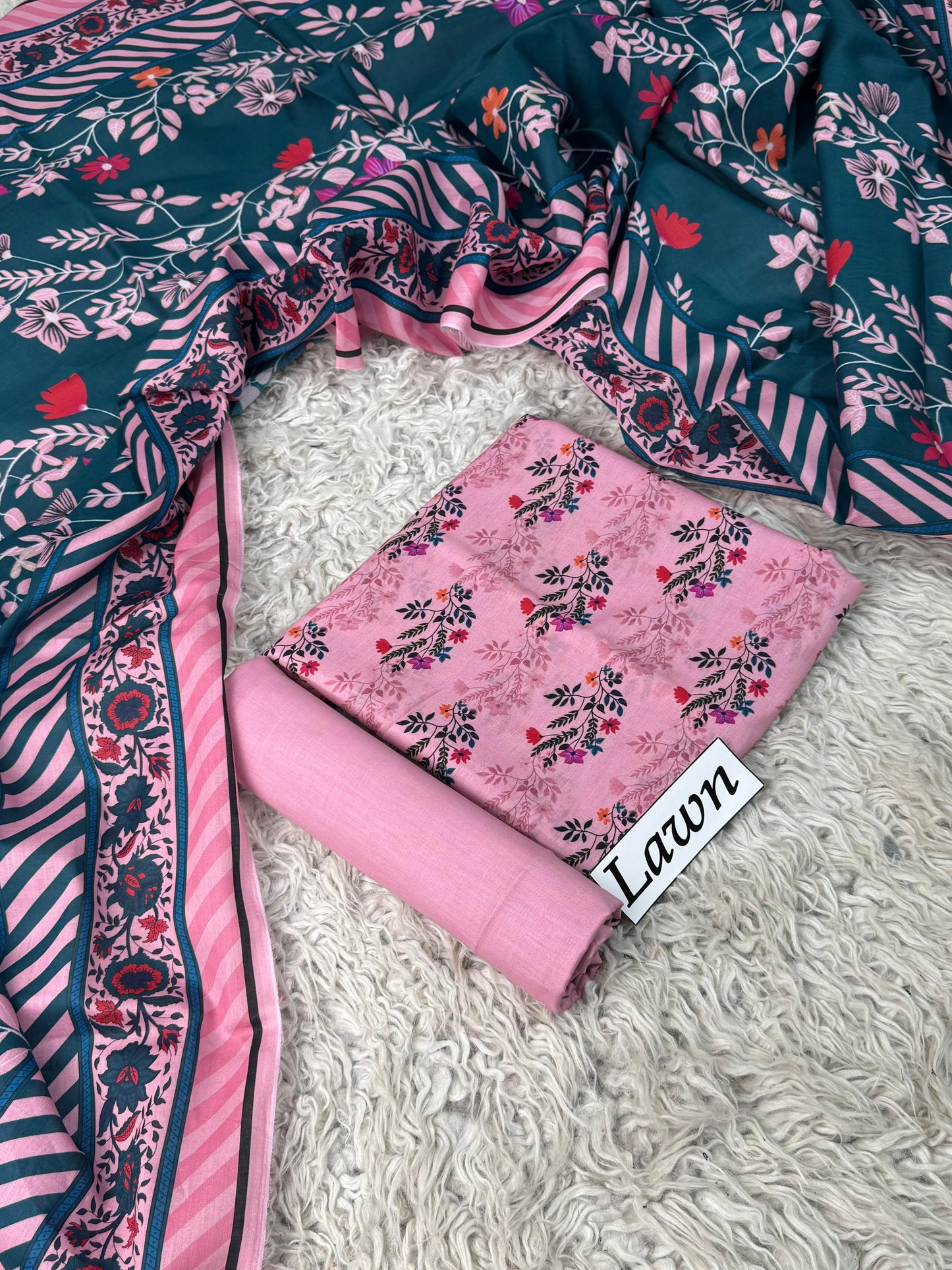 Lawn 3 PC Digital print