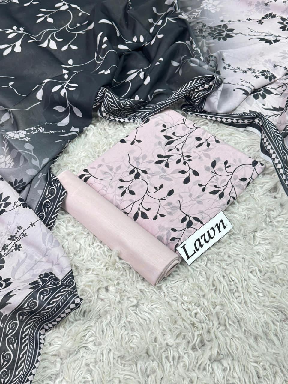 Lawn 3 PC Digital printed-Unstitched