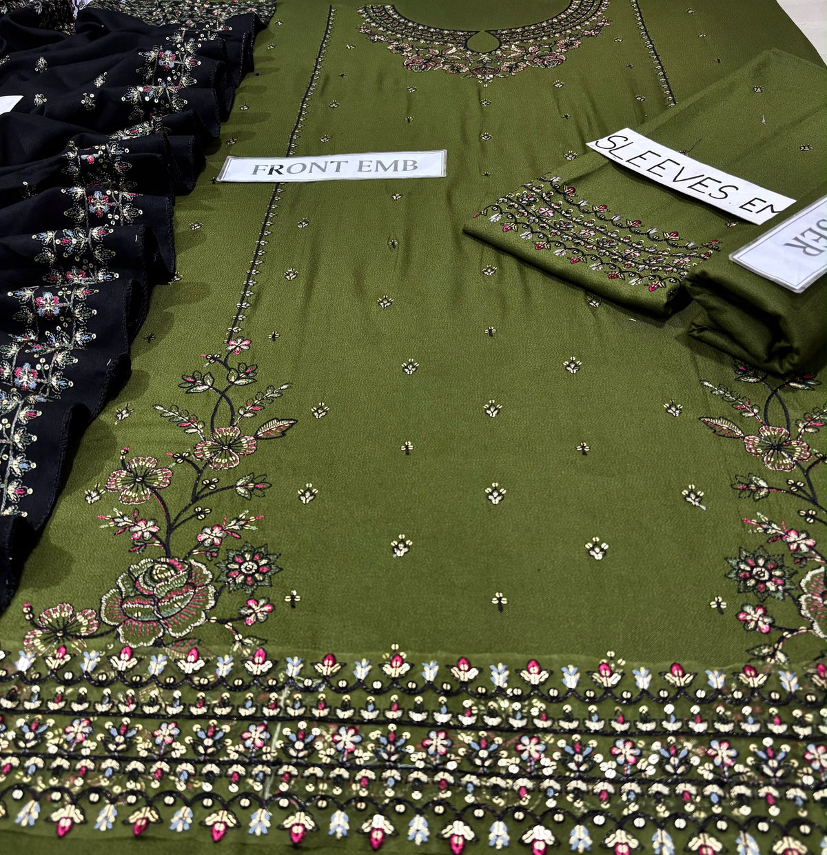 Batik– 3 Piece winter ready to wear contrast Shawl-Mehndi