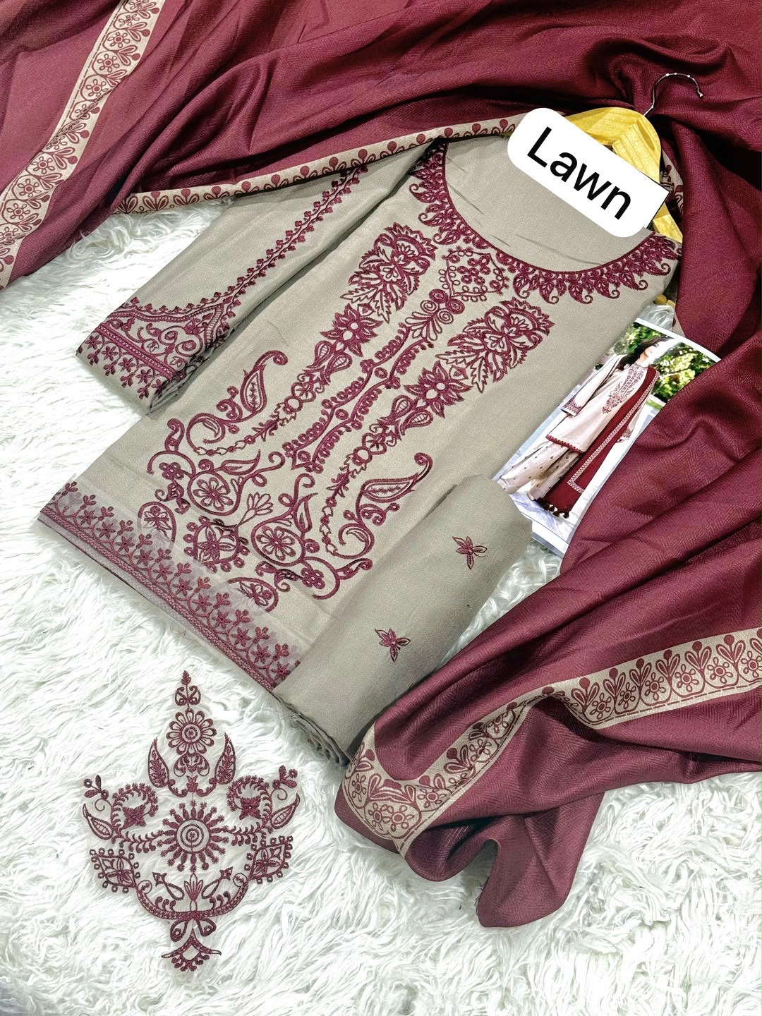 Summer 3 PC Chiku with Meroon Premium