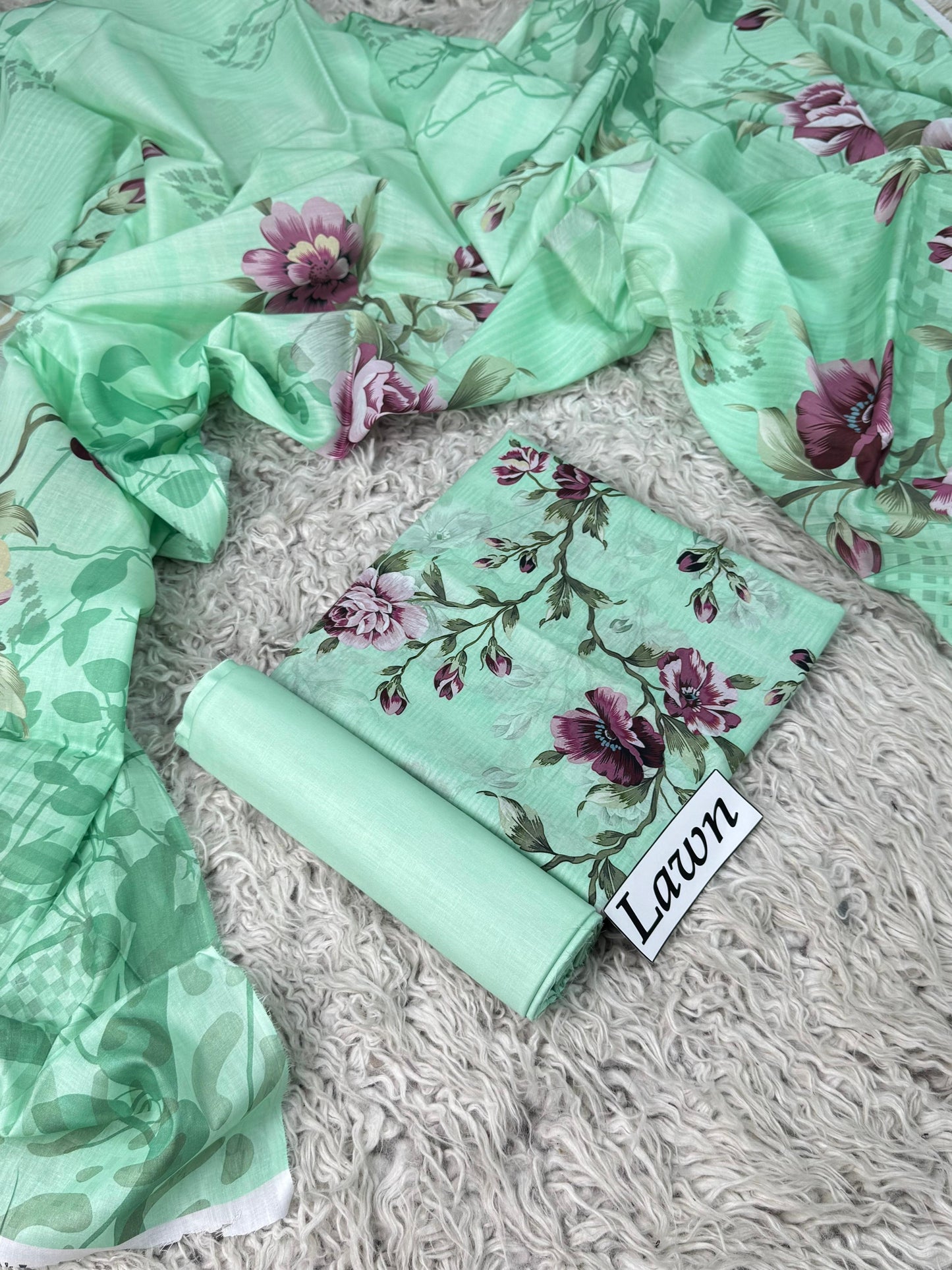 Lawn 3 PC Digital print