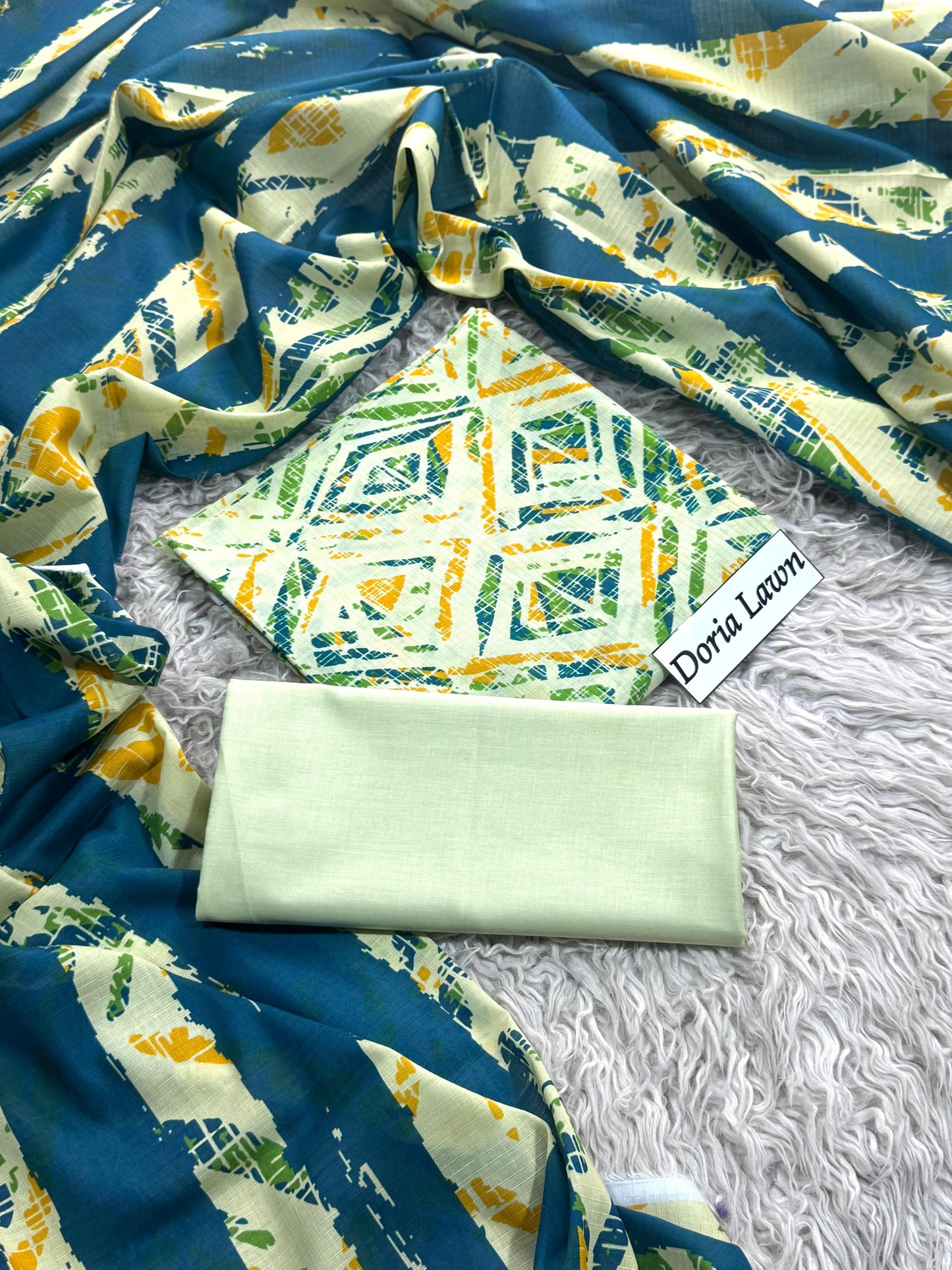 Al Karam Doria Lawn Digital print 3 PC