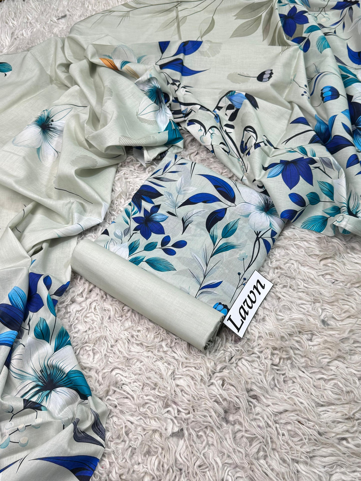 Lawn 3 PC Digital print