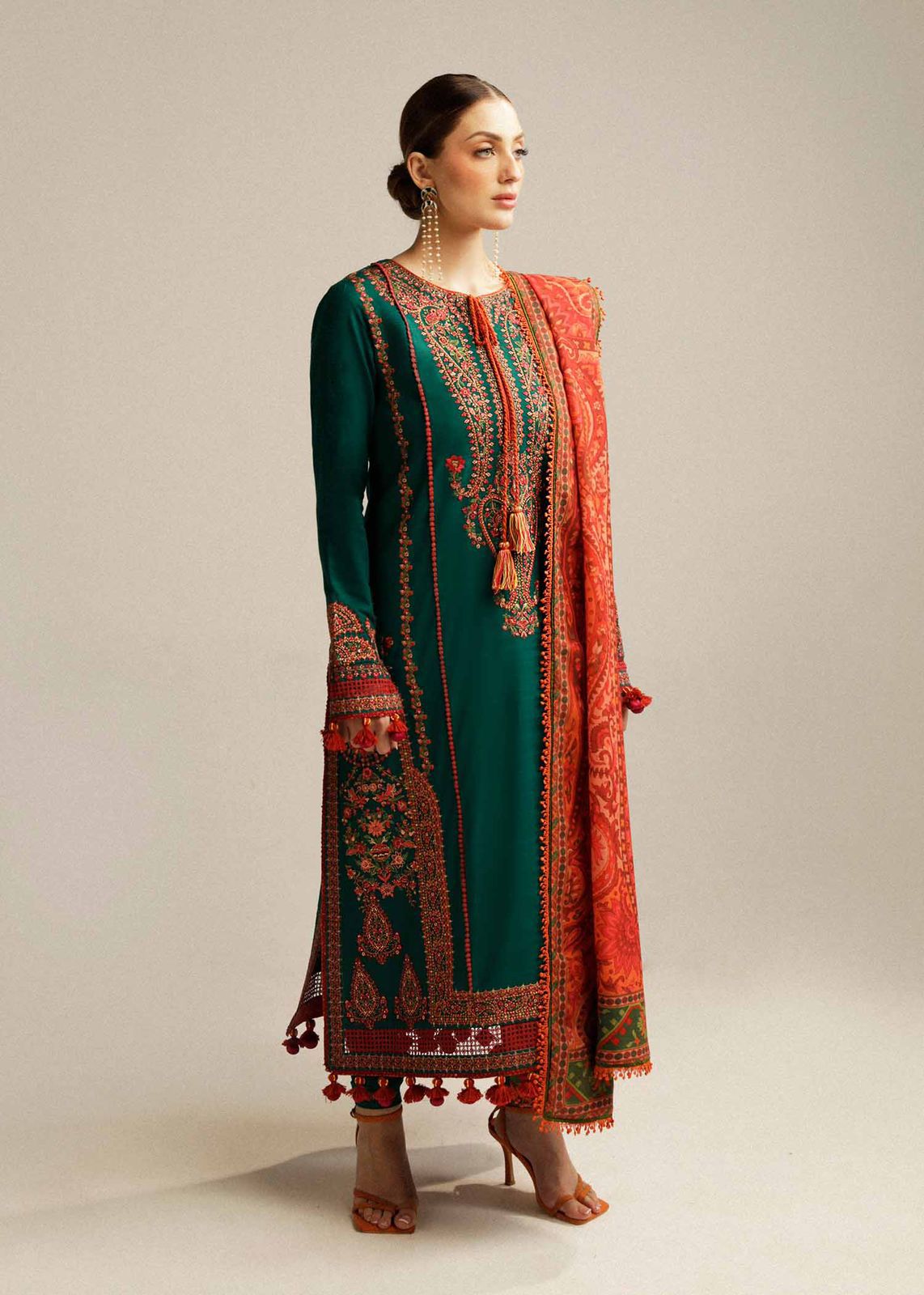 Hussain Rehar Heavy Embroidery with Fancy Digital print Duppata