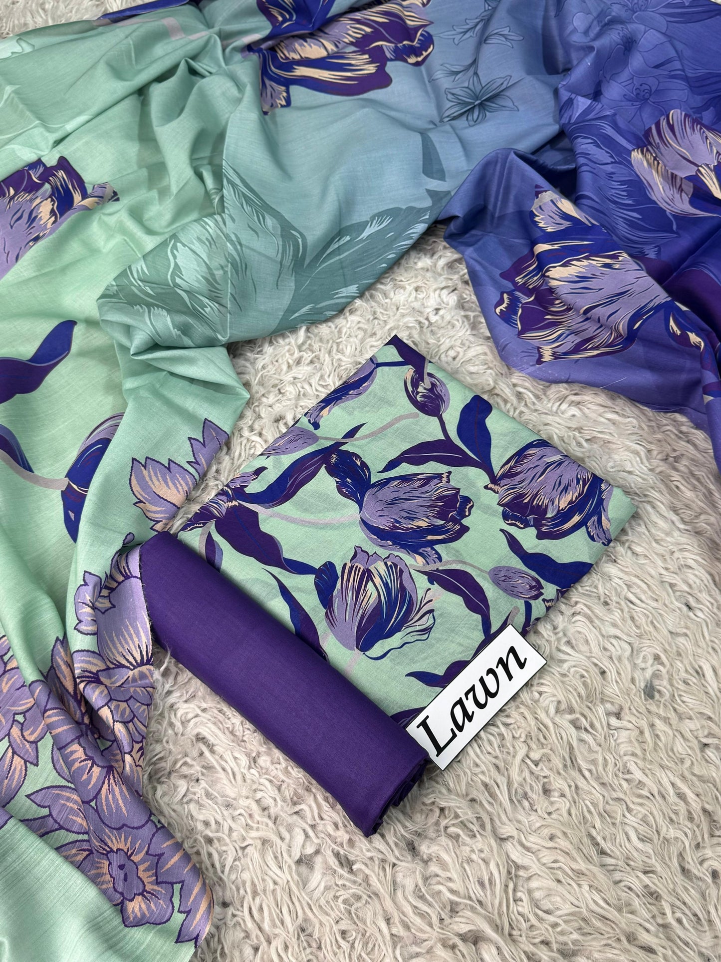 Lawn 3 PC Digital print