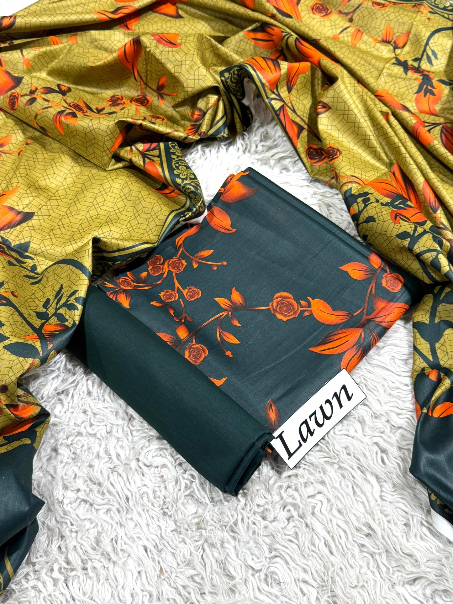 Lawn 3 PC Digital print