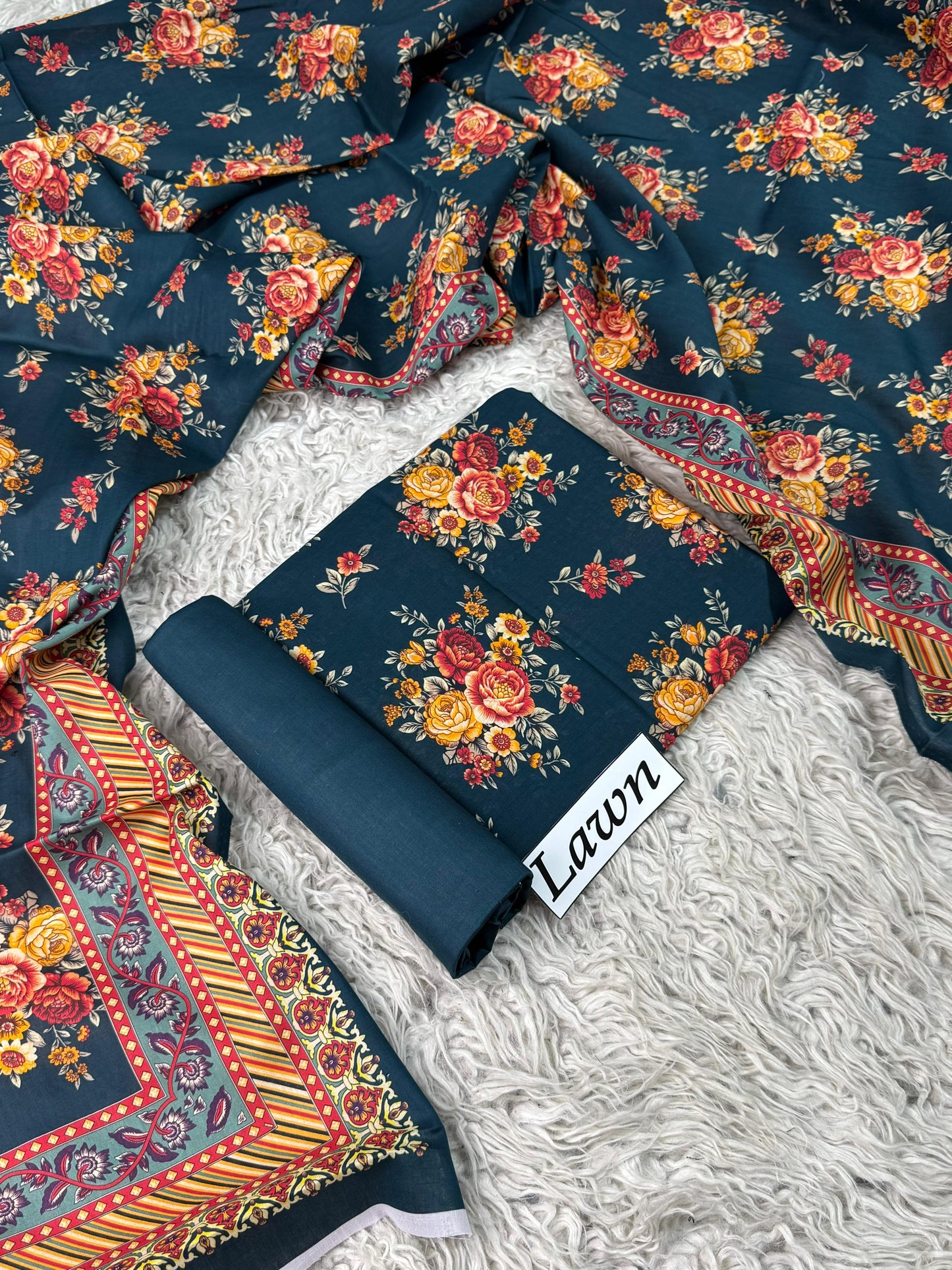 Lawn 3 PC Digital print