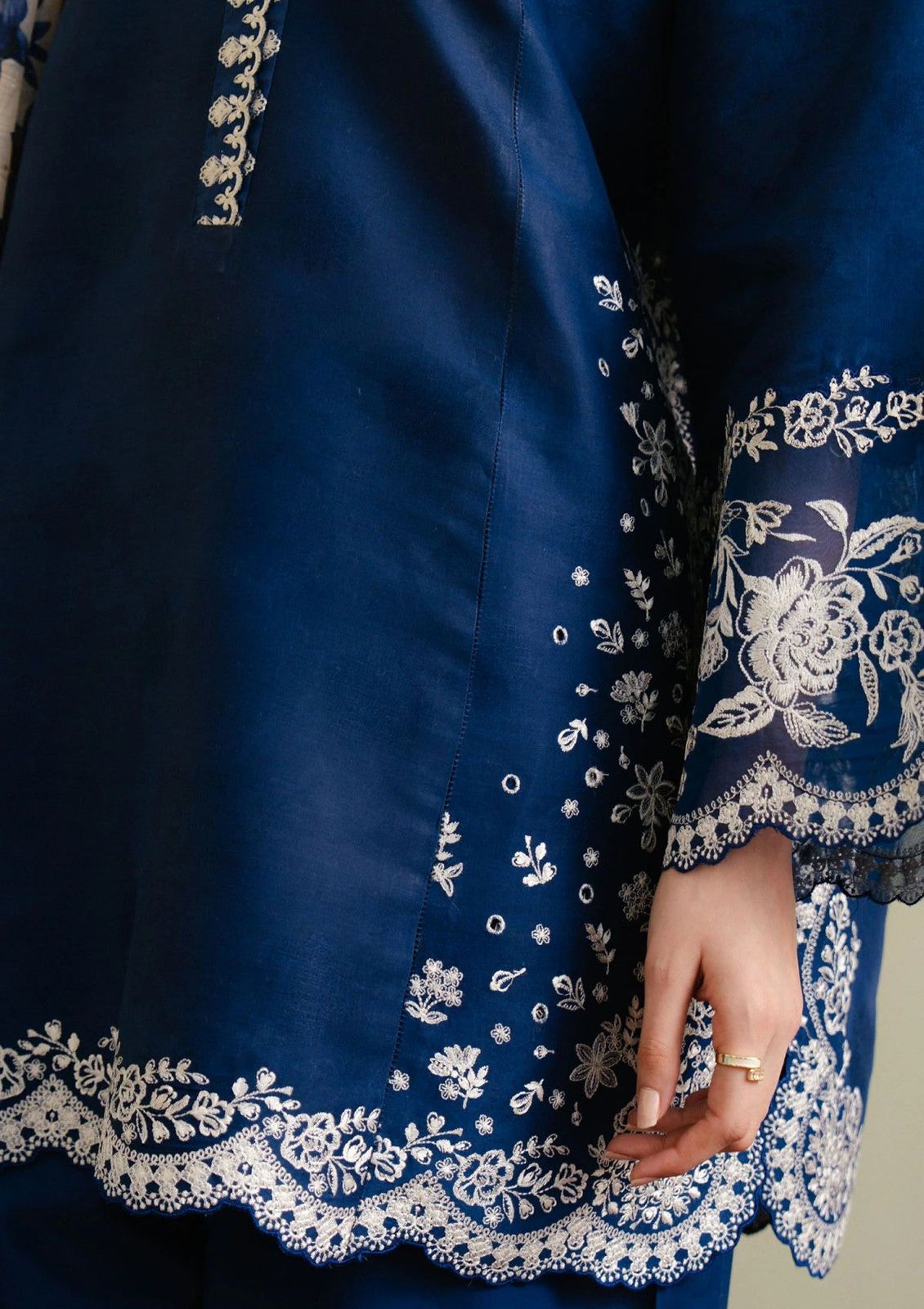 Coco by Zara Shahjahan 3 Piece Dhanak Marina with Printed wool Shawl